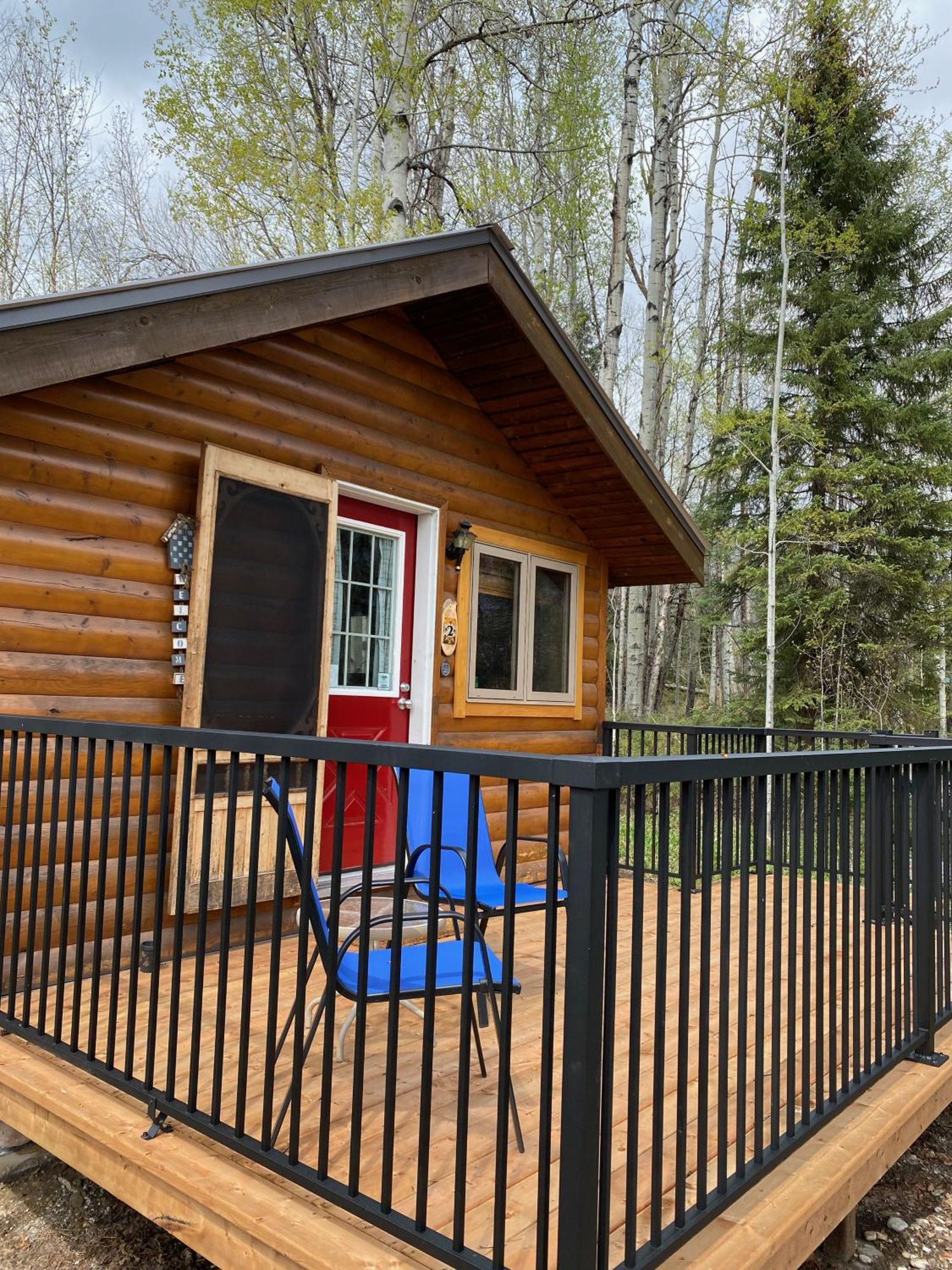 Rocky Mountain Cabins And Home Golden Exterior foto